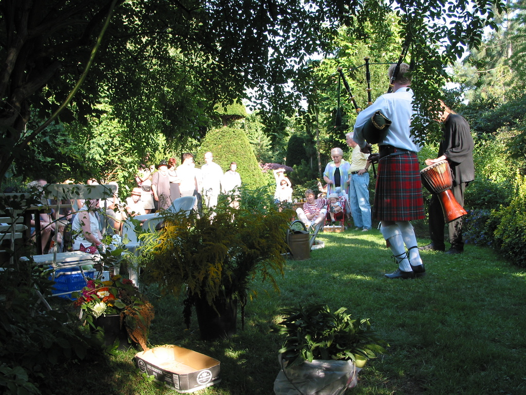 Bambusfest Konzert im Garten, Dudelsack und Trommeln mit Ronny Heide u