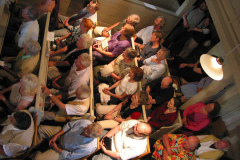 Konzertbesucher mit Paradiesvogel, Konzert mit Musikern der Dresdner Philharmonie, Leitung Norbert Schuster