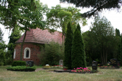 Juli 2014: Am Friedhof